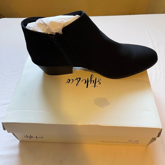 Woman’s Black Style & Co booties size 11 - Picture 3 of 6
